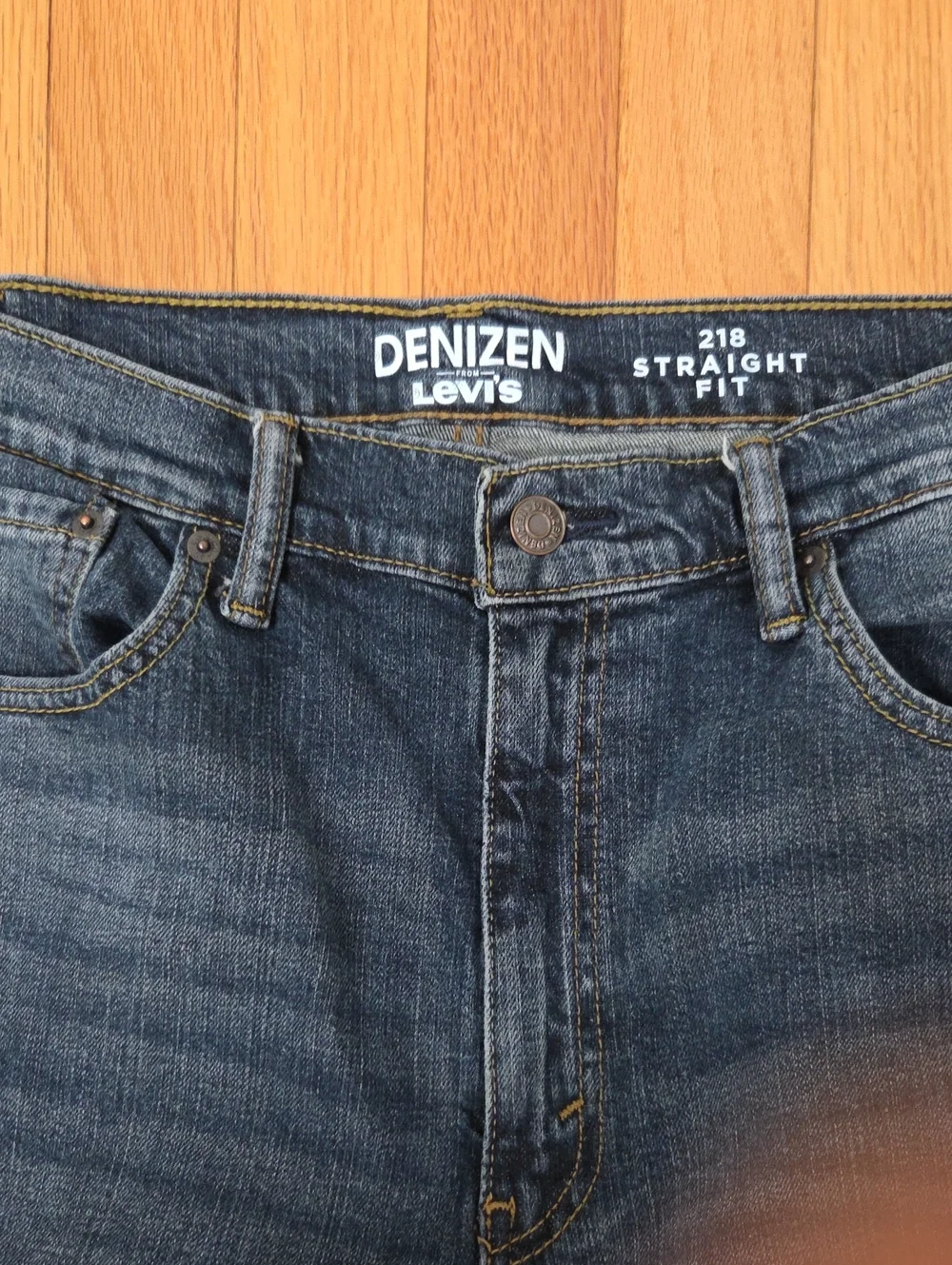 Denizen from Levis denizen by